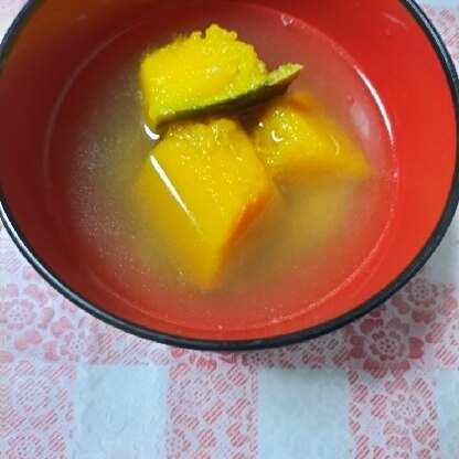 hamupi-ti-zuちゃん(ﾉ*°▽°)ﾉかぼちゃとしめじでかぼちゃの甘みがお味噌汁美味しかったです(ﾉ*°▽°)ﾉ